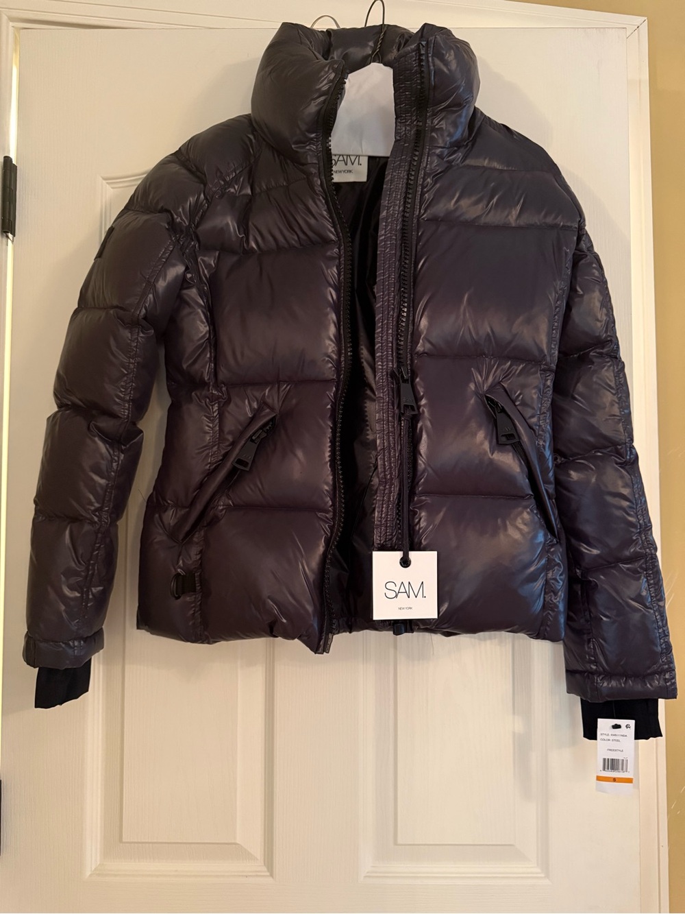 SAM. Women's Puffer Jacket in Steel